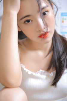 《女员工的滋味》2